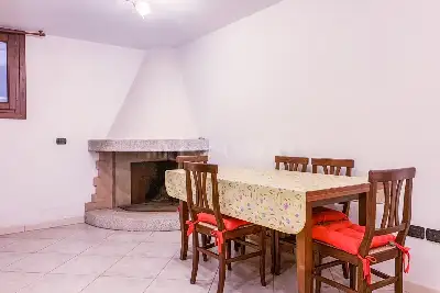 Villino a Schiera in vendita, Via Parigi, Olbia