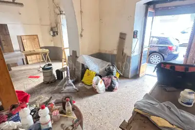 Negozio in vendita, Via Camillo Finocchiaro Aprile, Genova
