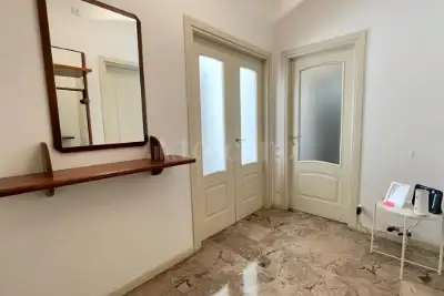 Casa in vendita, Via Egadi, Milano