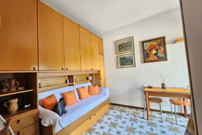 Casa in vendita, Via Mantegna, Pomezia