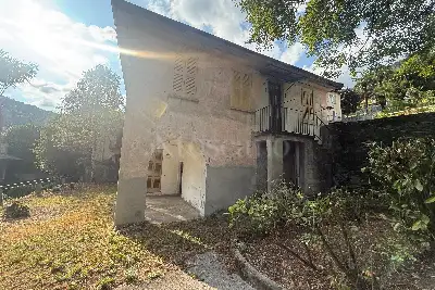 Casa Indipendente in vendita, Via Roma, Dizzasco
