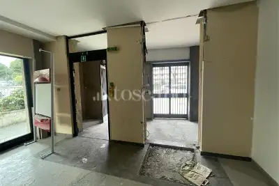 Negozio in vendita, Viale Regione Siciliana , Palermo