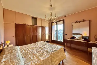 Villino a Schiera in vendita, Vicolo Brolo, Ponti sul Mincio