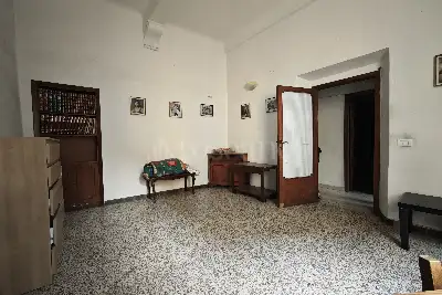 Casa in vendita, Via Camollia, Siena