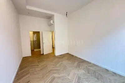 Casa in vendita, Via Galliera, Bologna