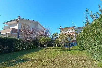 Villa Bifamiliare in vendita, Viale delle Querce, Anzio