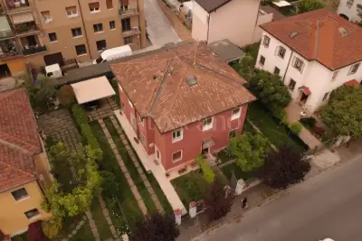 Villa Bifamiliare in vendita, Via Villa Ottorino, Brescia