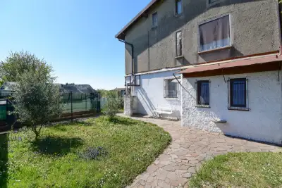 Casa Indipendente in vendita, Via Spluga, Cantù