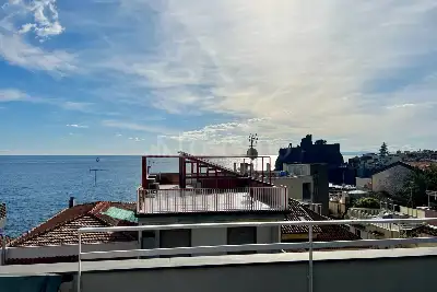 Casa in vendita, Via Re Martino, Aci Castello