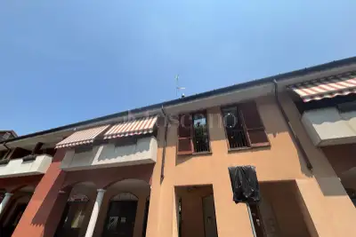 Casa in vendita, Via Silvestre, Busto Arsizio