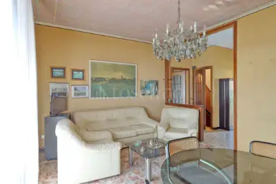 Villino a Schiera in vendita, Via Aurora, Varese