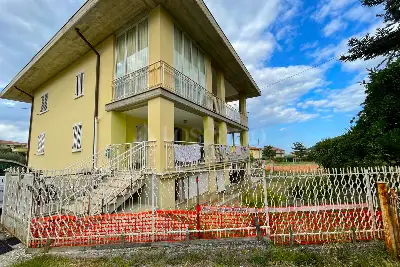 Villa Bifamiliare in vendita, Via delle Quercie 26 Villa Lempa , Civitella del Tronto