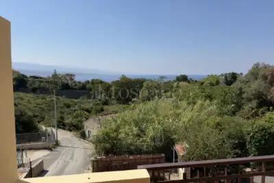Villino a Schiera in vendita, Strada Panoramica dello Stretto, Messina