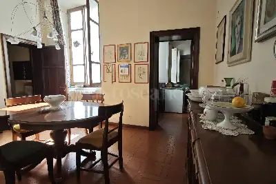 Casa in vendita, Via San Pietro, Siena