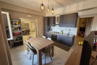 Casa in vendita, Viale Vincenzo de Filippis, Catanzaro