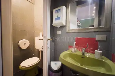 Negozio in vendita, Via San Martino, 8, Milano