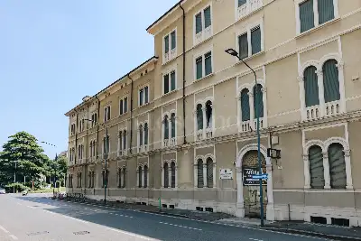 Palazzo in vendita, Via Vittorio Emanuele 50, Brescia