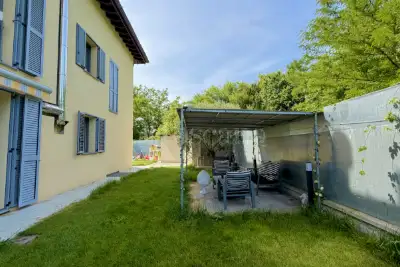 Villino a Schiera in vendita, Via Giuseppe de Finetti, Milano