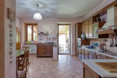 Casa Indipendente in vendita, Via Provinciale, Marchirolo