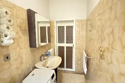 Casa in vendita, Via Giulio Bertoni, Modena