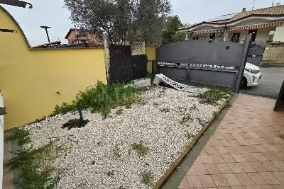 Villa Plurifamiliare in vendita, Via Volta Mantovana, Roma