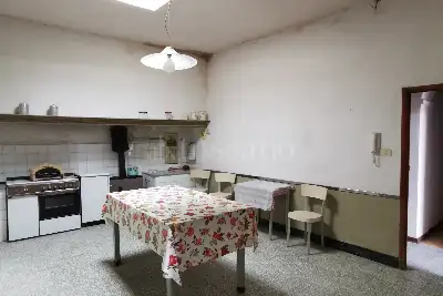 Casa in vendita, Via Roma, Chiusdino