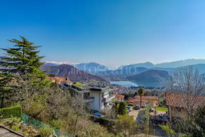 Villa Bifamiliare in vendita, Via Viconago, Cadegliano-Viconago