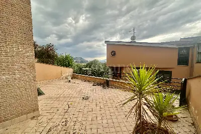 Villino a Schiera in vendita, Via Vitagliano Rosetti Residence S. Agostino, Caserta