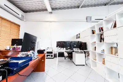 Negozio in vendita, Viale Aldo Moro, Olbia