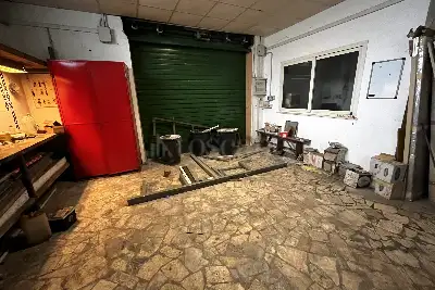 Magazzino in vendita, Via Giovanni Bernardi, Roma