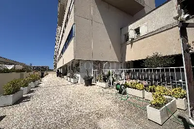 Ufficio in vendita, Viale dei caduti per la Resistenza, Roma