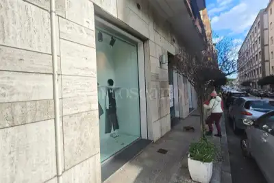 Negozio in vendita, Via Edmondo Buccarelli, Catanzaro