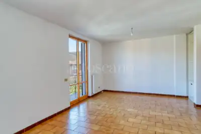 Casa in vendita, Via San Camillo, Marchirolo