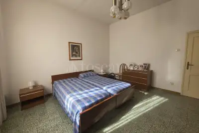 Villino a Schiera in vendita, Via delle Fonti, Prato