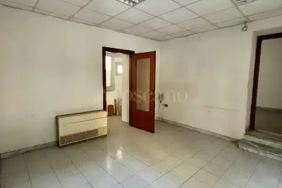 Palazzo in vendita, Via Francesco Tedesco, Avellino