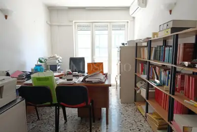 Ufficio in affitto, Piazza Aldo Moro, Bari
