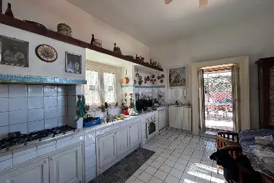 Attico in vendita, Via Giuseppe Mancinelli, Napoli