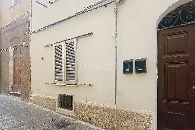 Negozio in vendita, Via Maddalenedda, Sassari