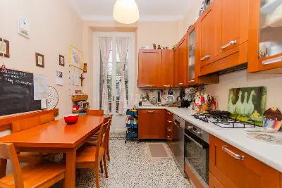 Casa in vendita, Via Sardegna 44, Milano