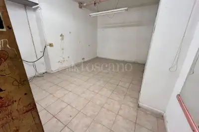 Negozio in vendita, Via Al Sesto Miglio, Roma