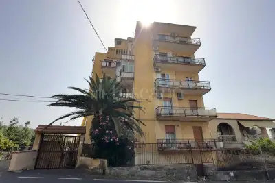 Casa in vendita, Via Madonna delle Lacrime, San Giovanni la Punta