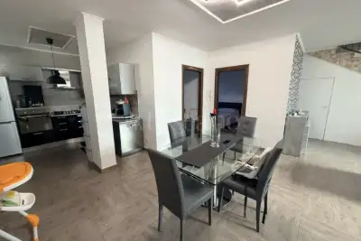 Casa Indipendente in vendita, Via Treviso, Pomezia