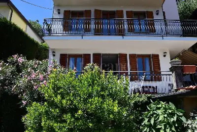 Casa Indipendente in vendita, Via Schignano, Argegno