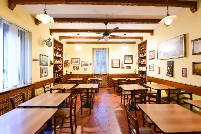 Palazzo in vendita, Via Como, Erba