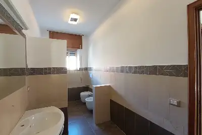 Casa in vendita, Piazza Pollastrini, Anzio