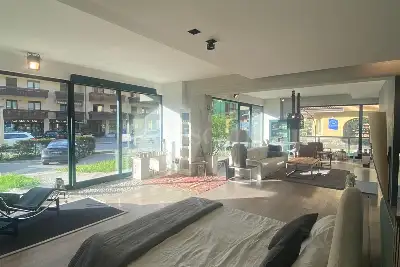 Negozio in vendita, Via Cesare Battisti, Comano Terme