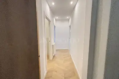 Casa in vendita, Via Galliera, Bologna