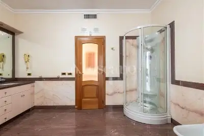 Ufficio in affitto, Via Alessandro Manzoni, Bari