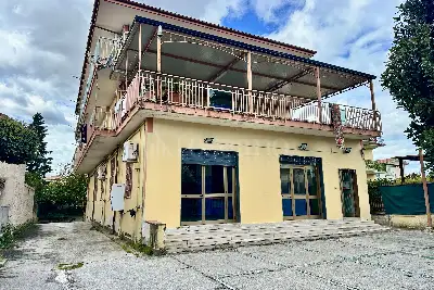 Negozio in affitto, Via Guglielmo Marconi, Caserta