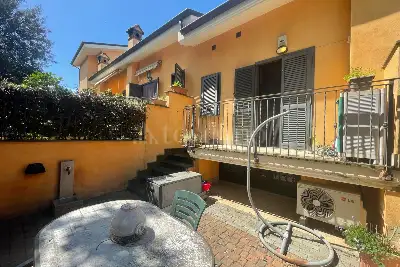 Villino a Schiera in vendita, Via John Fitzgerald Kennedy, Marino